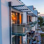 Sunset 401 With And Pool דירה Fonyód